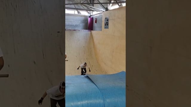 ПРЫЖКИ НА МОНОКОЛЕСЕ! EUCtraiiner смотреть онлайн