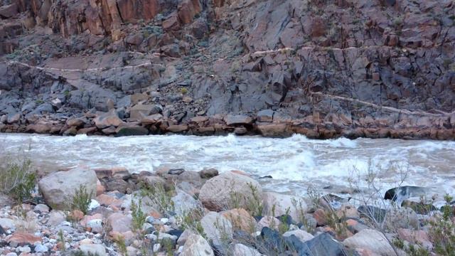 Serpentine Canyon beach panorama смотреть онлайн