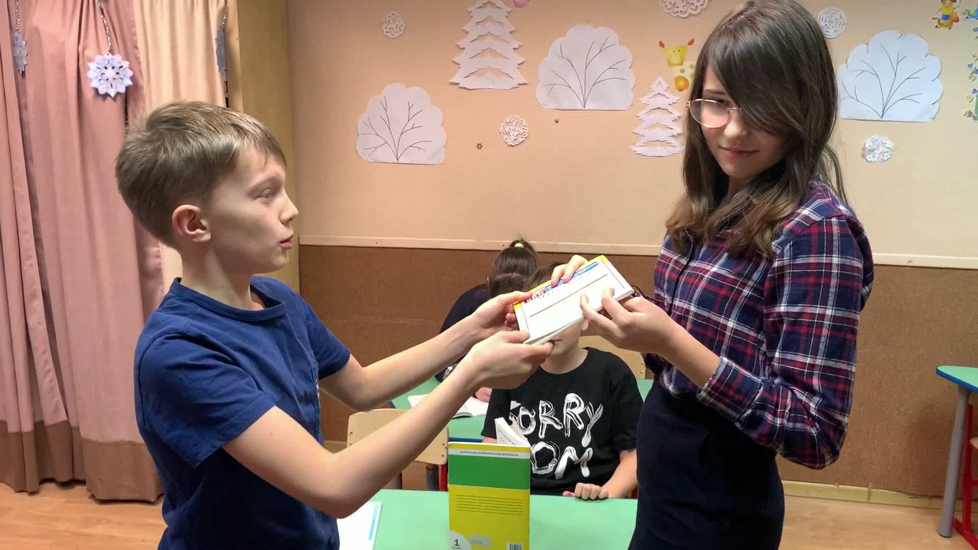 СОН НА УРОКЕ /анекдот /смешное видео смотреть онлайн