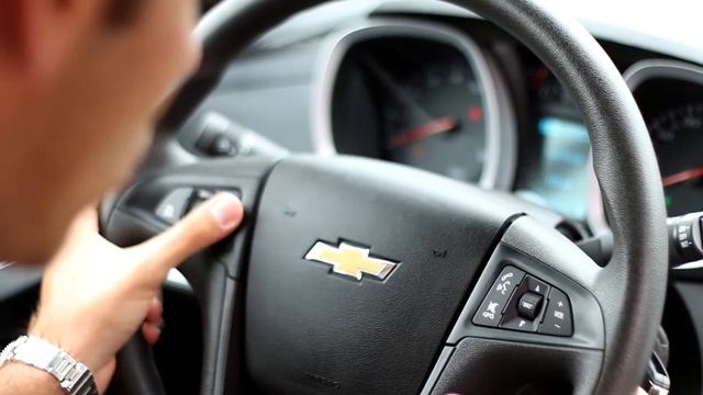 Ford Escape vs. Chevy Equinox Comparison | Morrie's Minnetonka Ford | смотреть онлайн