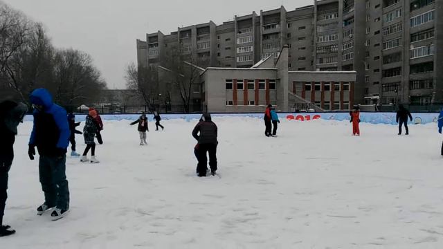 Усть -Каменогорск. Парк Металлург, каток смотреть онлайн