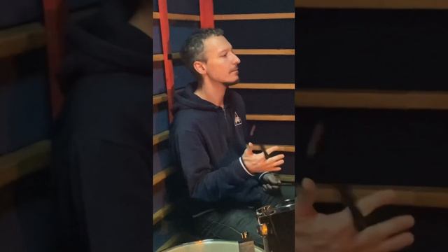 «Все чистое рождается в подвалах»(с)#андеграунд#рокгруппа #русскийрок#панкрок#рокмузыка#музыка#панк смотреть онлайн