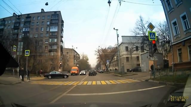 Водитель дает отпор сотрудникам ФСО! смотреть онлайн
