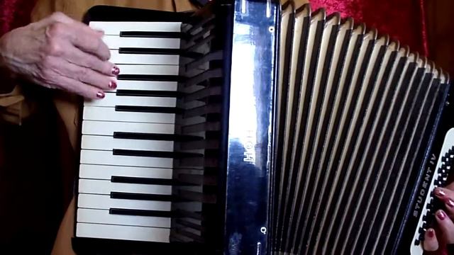 Hohner Student IV смотреть онлайн