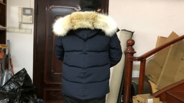Real vs Fake Canada Goose Wyndham Parka Navy Color смотреть онлайн