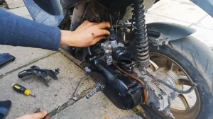 СКУТЕР ПЛОХО ЗАВОДИТСЯ НА ХОЛОДНУЮ, РЕМОНТ.