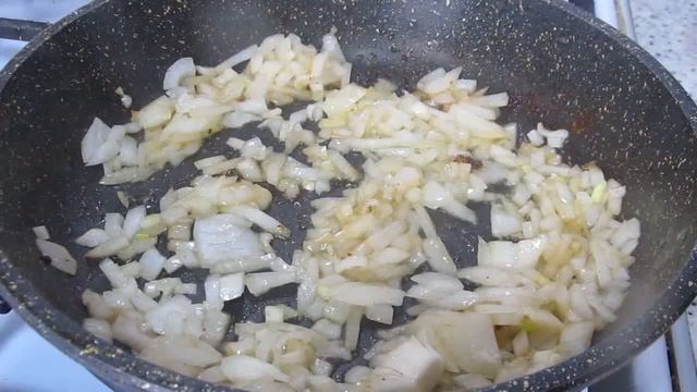 Это так вкусно, что готовлю...почти...через день! Невероятный рецепт куриного филе с грибами! смотреть онлайн