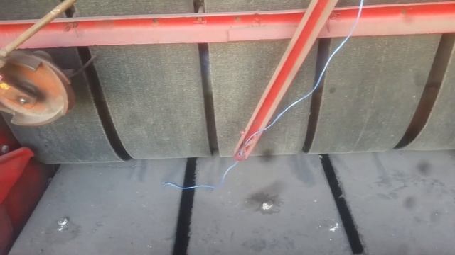 Пресс-подборщик ПРП-1.6. Ремонт вязального аппарата. смотреть онлайн