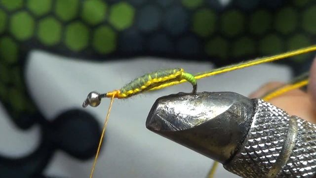 Веснянка на ХАРИУСАМушка плетеная КУКОЛКА - Тrapping a bitch.