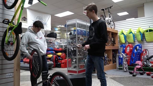Как поставить SPANISH / MID КАРЕТКУ в BMX/MTB ВЕЛОСИПЕД смотреть онлайн