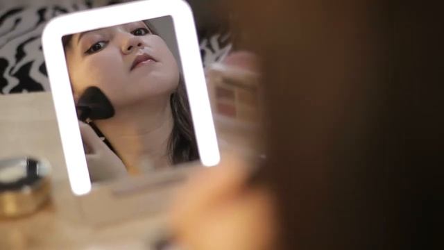 Vanity Touch LED Portable Makeup Mirror Review смотреть онлайн