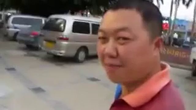 Это реально смешно! Китаец говорит красиво по русски! смотреть онлайн