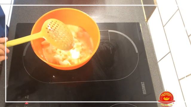 How to make a delicious, PROPER Spanish Omelette, Spanish tapas, typical Spanish food, egg dishes смотреть онлайн