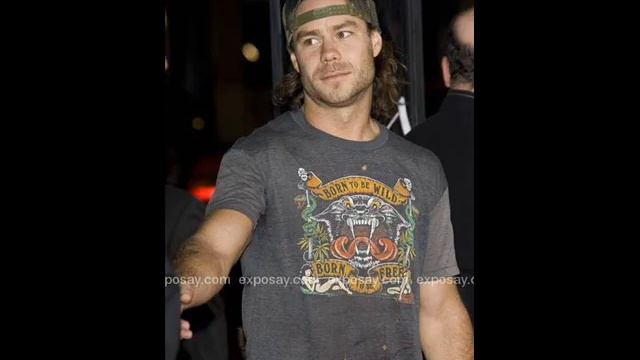 Show Me Love; Chris Pontius and Steve-o смотреть онлайн
