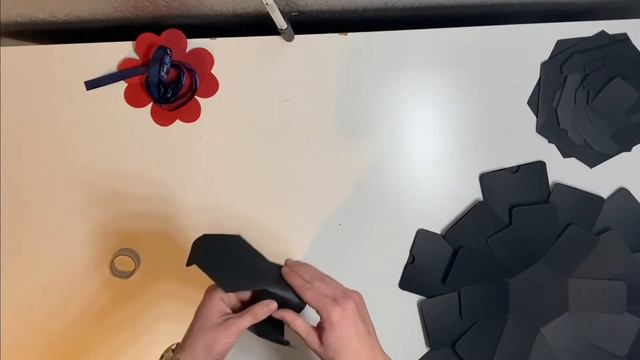 Uitleg video (explosion box) смотреть онлайн