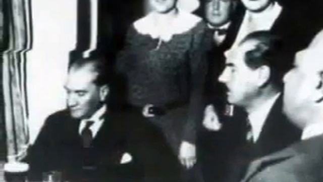 Ататюрк . Вся правда об извращенца -он отец всех турок и азеров (Рассказывает мусульманин ) смотреть онлайн