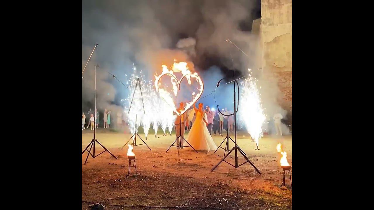 Свадебная дорожка из фонтанов смотреть онлайн