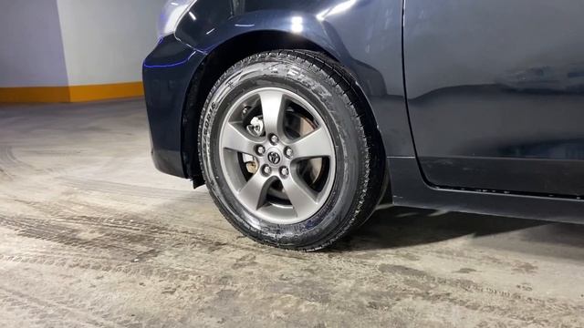 Toyota Prius alpha смотреть онлайн