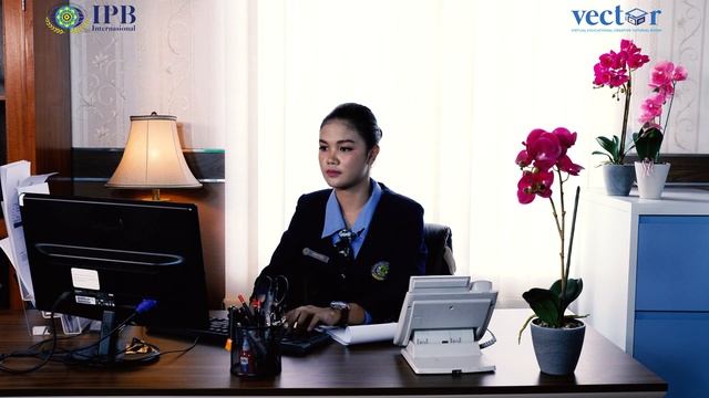 Accomodation Knowledge - Telephone Operator in the Hotel смотреть онлайн