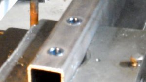 Резьбовые отверстия в профильной трубе