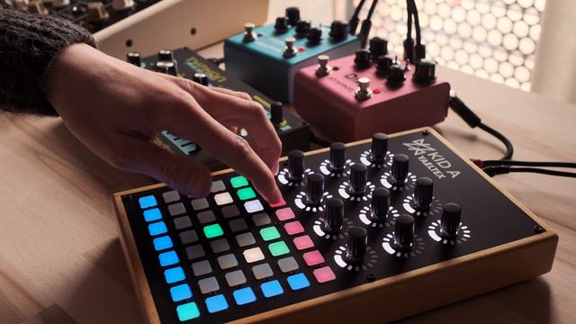 Gradients // Playing a Yaeltex custom MIDI controller смотреть онлайн