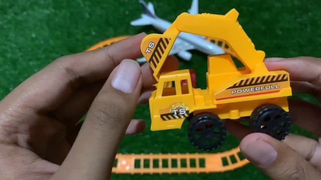 Mainan Mobil Mobilan, Mobil Balap, Kereta Api, Excavator, Pesawat, Crane, Truk Molen смотреть онлайн