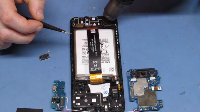 Samsung Galaxy A13 5G Broken Screen Replacement смотреть онлайн