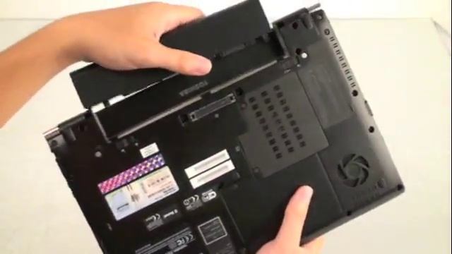 Tinhte.vn - Trên tay laptop Toshiba R700 смотреть онлайн