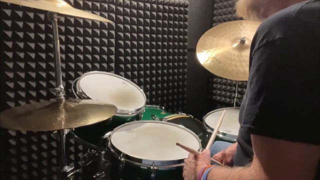 Kansas "Carry on Wayward Son" Drum Cover & Lesson смотреть онлайн