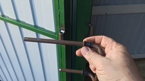 Фиксатор ограничитель упор для  гаражных ворот своими руками. limiter for garage doors