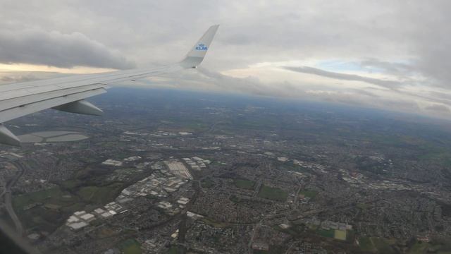 Airport Landing into Manchester Airport, UK (4K) - EGCC, MAN смотреть онлайн