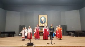 ПОД ГОРОЮ ДИВО