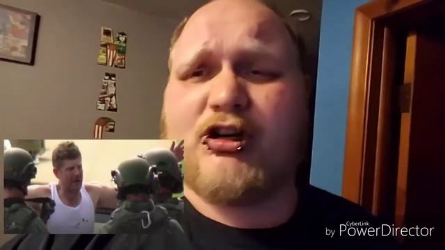 Boston Juggalo storms radio station with axe wanting ICP played. смотреть онлайн