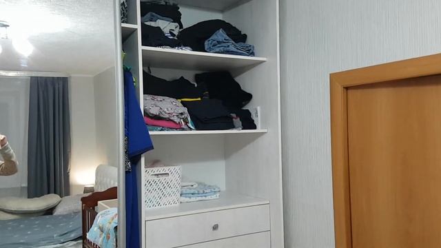 Обзор спальни после ремонта/шкаф и кровать на заказ/столик для пеленания. смотреть онлайн