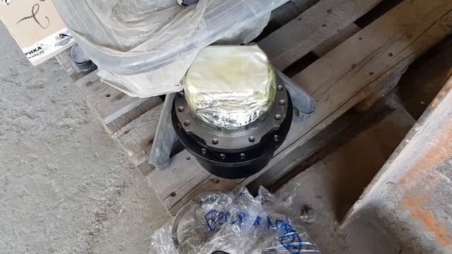 Редуктор хода в сборе с гидромотором (бортовая) для мини-экскаватора Hitachi EX33 MU смотреть онлайн