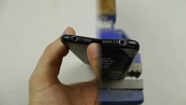 НА iPhone 7 ОТВЕРСТИЕ ДЛЯ НАУШНИКОВ НАДО СВЕРЛИТЬ САМОМУ ! смотреть онлайн