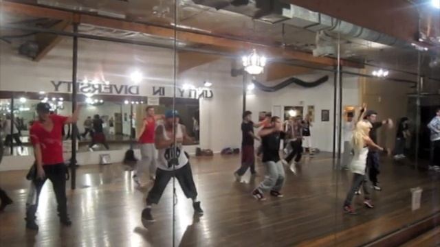 Kylie Minogue - Get Outta My Way - Camillo Lauricella & Nika Kljun Choreography смотреть онлайн