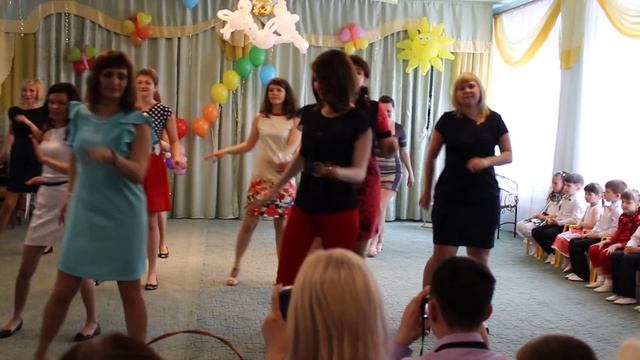 Флешмоб. Детский сад 82 г.Краматорск (группа 8). Выпускной смотреть онлайн