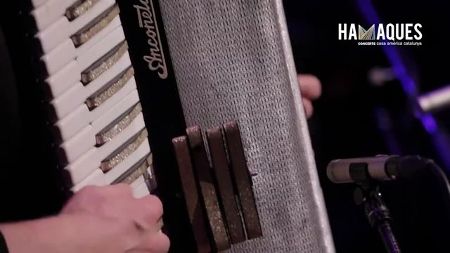 ‘Kilómetro 11’ CHANGO SPASIUK – Concierto HAMAQUES, Barcelona 28 de marzo de 2015 смотреть онлайн