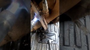 Как открутить гайку выпускного коллектора