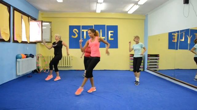 Танцы Фитнес на виноградаре . Студия фитнеса и танцев STyLE смотреть онлайн