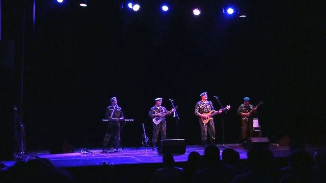Ансамбль ВДВ "Голубые береты" - Русский снег смотреть онлайн