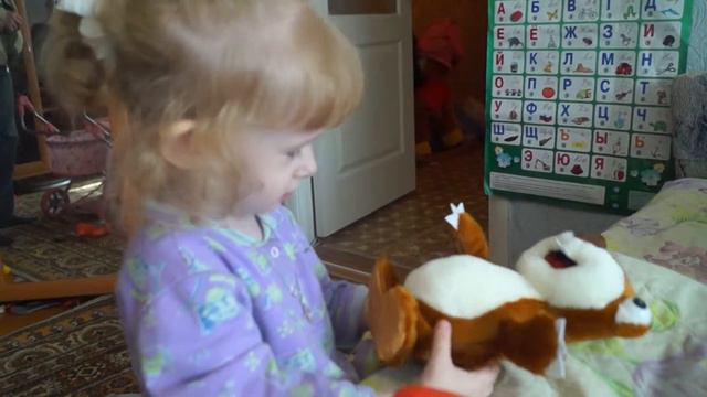 Купили новую игрушку-повторюшку))) смотреть онлайн