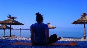 Йога, короткая утренняя практика 5 минут