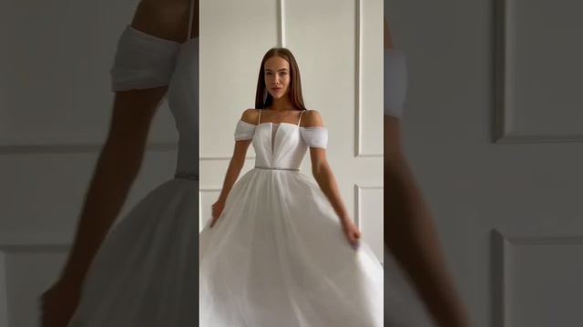 белое платье, купить по ссылке - https://vk.com/abaud_dress смотреть онлайн