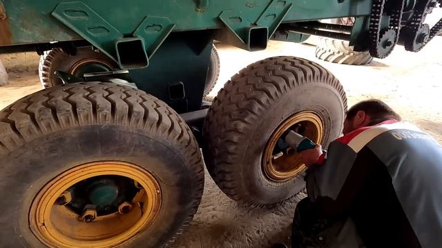 Такого агрегата Вы еще не видели! Степаныч не жалеет ни себя, ни технику, ни сварщика! смотреть онлайн