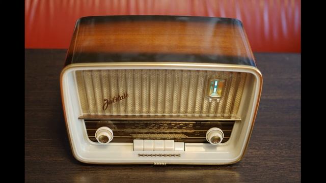 Ламповое радио Telefunken 1161 + сколько ловит станций FM смотреть онлайн