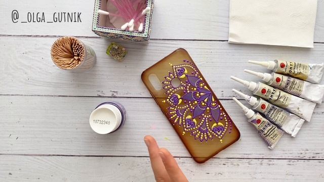 Эксперимент. Роспись силиконового чехла смотреть онлайн