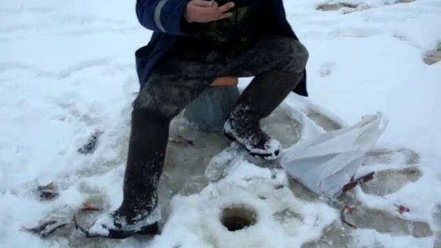 Вот и снова Кылым. Приятного просмотра. смотреть онлайн