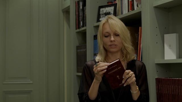 ОБЗОР КВАРТИРЫ В ПАРИЖЕ - В Гостях у Русской Парижанки - Элегантный Французский Интерьер и Винтаж смотреть онлайн